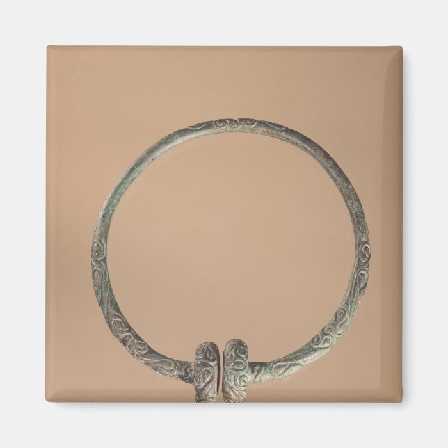 Íman Binário com design ternário, 5- século IV a.C. (Frente)