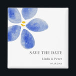 Íman Blue Watercolor Flower Salva A Data Casamento<br><div class="desc">Surpreenda seus futuros convidados de casamento com este elegante e moderno,  salve o ímã de casamento. Esta é uma maneira muito criativa de anunciar o seu noivado. Ilustrada e projetada por Patricia Alvarez.</div>