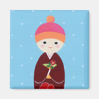 Íman Boneca Kokeshi com Camellia