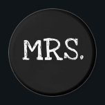 Íman Bride White Text Sra.<br><div class="desc">Camisetas nobres com texto branco que diz "Sra." Pegue o Sr. Camisas também!</div>