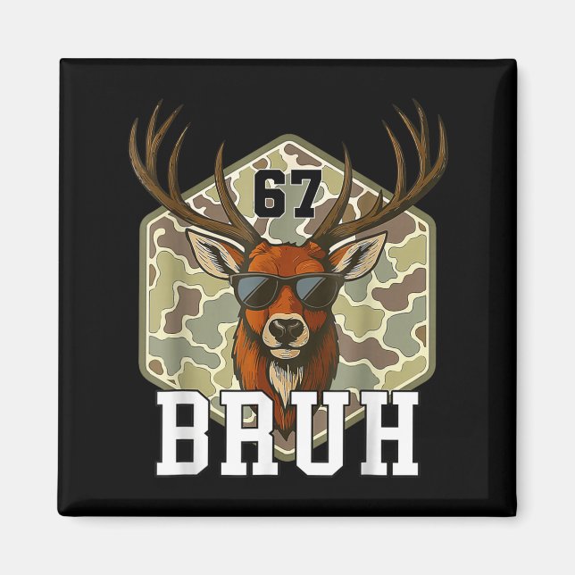 Íman Bruh Deer 67 Funny Deer Hunting Camo Hat Youth Tee (Frente)