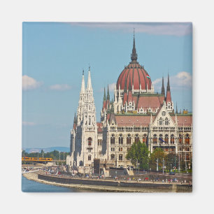 Íman Budapest, a construção do parlamento