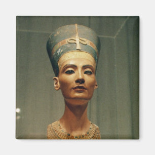 Íman Busto da rainha Nefertiti, vista dianteira