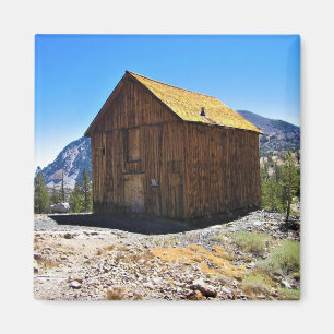 Íman Cabina em Bennettville, passagem de Tioga, CA