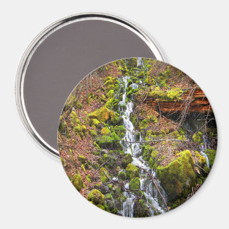 Íman Cachoeira de nascente de montanha.....