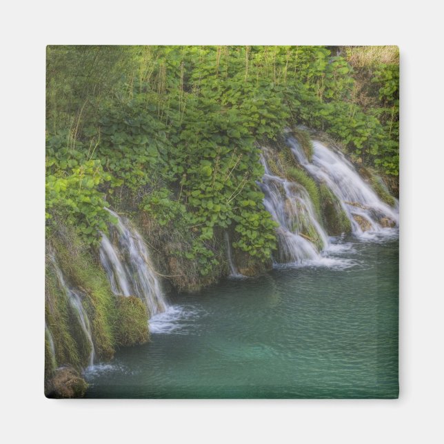 Íman Cachoeira, Parque Nacional dos Lagos de Plitvice e (Frente)