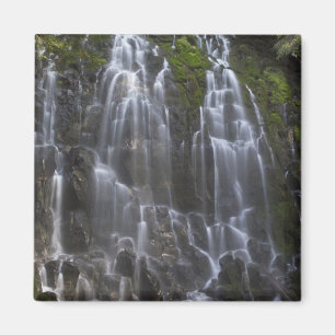 Íman Cachoeira Ramona no condado de Clackamas, Oregon