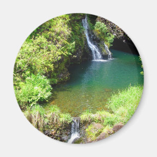 Íman Cachoeiras ao longo da estrada a Hana, Maui, Hava