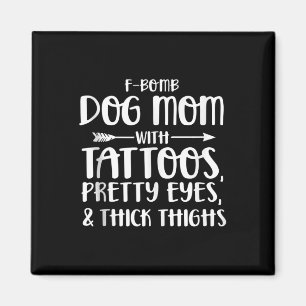 Íman Cachorro Bomba F Mãe Com Tatuagens Bonito Olhos E 