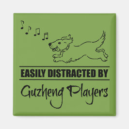 Íman Cachorro em execução facilmente distraído por joga