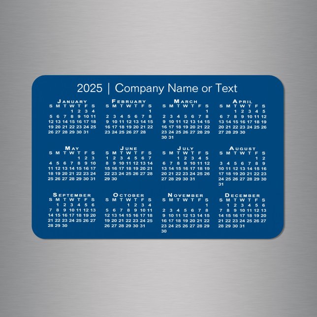 Íman Calendário Azul e Branco 2025 com Texto Personaliz (Blue and White 2025 Calendar with Custom Text Magnet in situ)