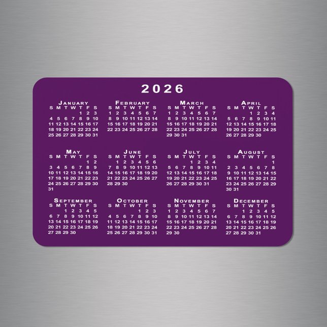 Íman Calendário branco 2026 no Modelo de fundo roxo (White 2026 Calendar on Purple Background Template Magnet in situ)