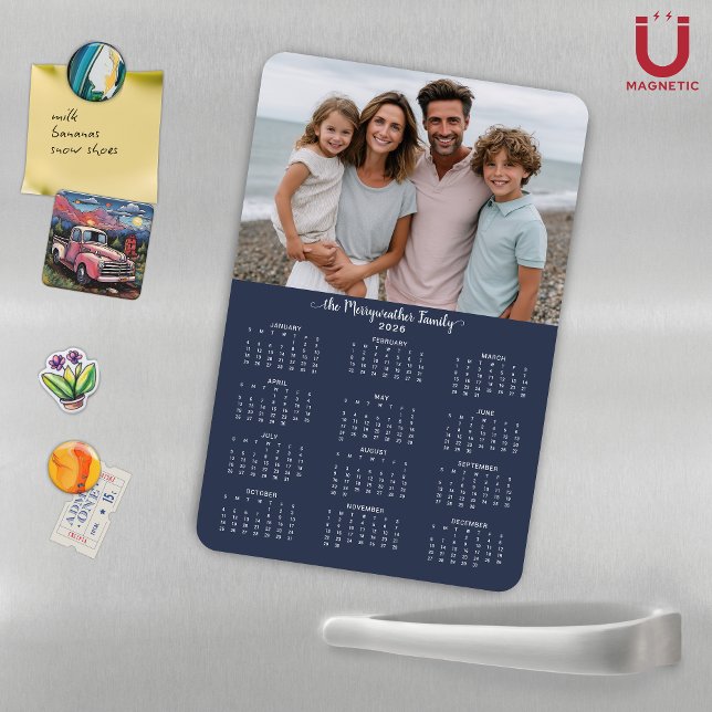 Íman Calendário de Fotografias da Família Personalizada (2026 Navy Blue Personalized Family Photo Calendar Magnet)