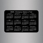 Íman Calendário Preto e Branco 2025 com Texto Personali<br><div class="desc">O ímã personalizado moderno apresenta um calendário branco 2025 em um plano de fundo preto. Adicione o nome, o nome ou outro texto personalizado da sua empresa na barra lateral. (Alterar o texto do ano de 2025 NÃO alterará o calendário.) Faz um promocional excelente dar ou dar um presente. Se...</div>