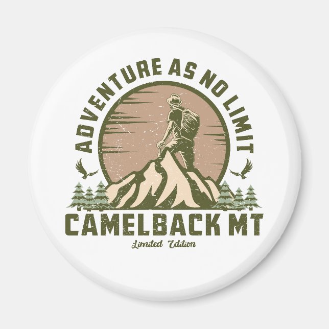 Íman Camelback Retro Montanha Hike Sunset T-Shirt (Frente)