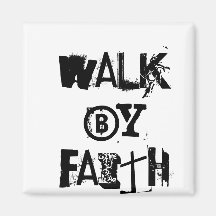 Caminhada por Faith 2 Corinthians 5:7 Magnet