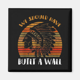 Íman Camiseta Devia Ter Construído Uma Parede Grande Na