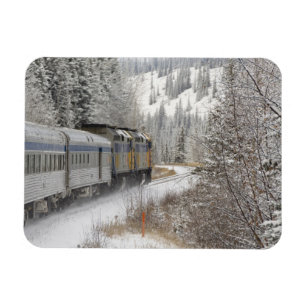 Íman Canadá, Alberta. Trem de neve da VIA Rail entre