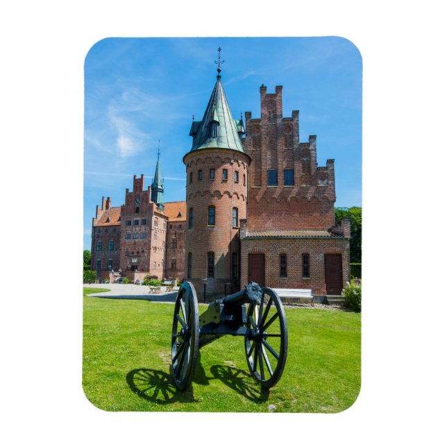 Íman Canhão No Castelo Egeskov (Vertical)