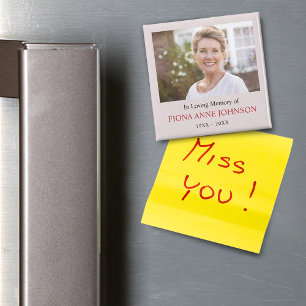 Íman Cardeal Em Uma Foto De Simpatia De Memória Amante