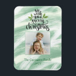 Íman Cartões de natal de Fotografias de Script Feliz Na<br><div class="desc">Mande saudações especiais este ano com este magnata festivo e bonito de Natal. Qualquer um adoraria receber um cartões de natal como este. Que bom amor.</div>