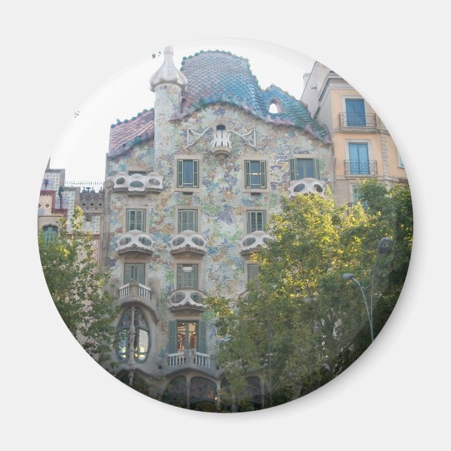 Íman Casa Gaudi Style em Barcelona (Frente)