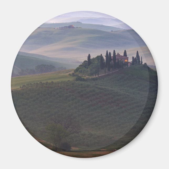 Íman Casa na Toscana no ímã redondo de nevoeiro da manh (Frente)