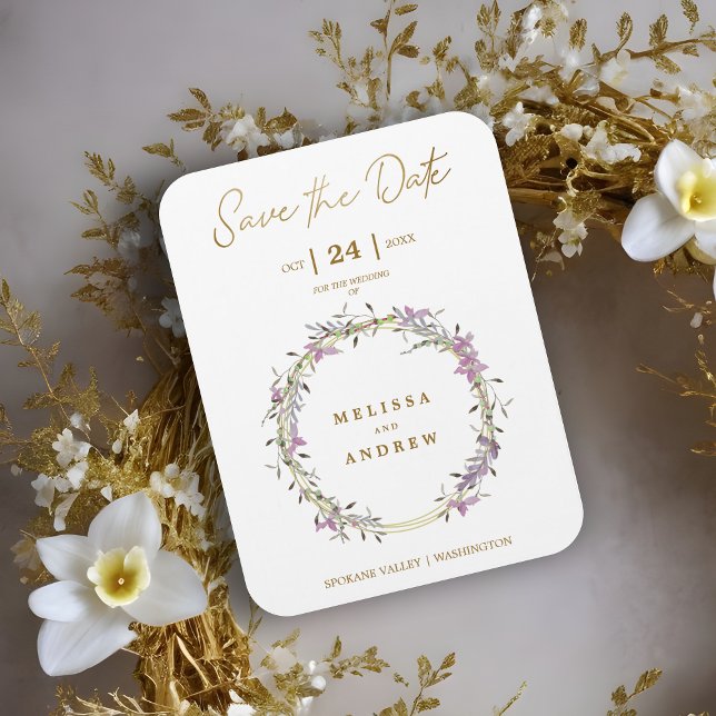 Íman Casamento de terra de Garland Elegante Lilac Perso (Custom Lilac Elegant Garland Wreath Wedding Save the Date Magnetic Card.)