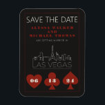 Íman Casamento Skyline Em Las Vegas Salve A Data<br><div class="desc">Um casamento divertido e moderno Salve o ímã do Encontro para animar seus convidados para seu casamento em Las Vegas! Esta opção Save the Date apresenta gráficos vermelho em negrito de jogo do casino, uma renderização moderna do skyline de Las Vegas, além de fonte e texto totalmente personalizáveis em fundo...</div>
