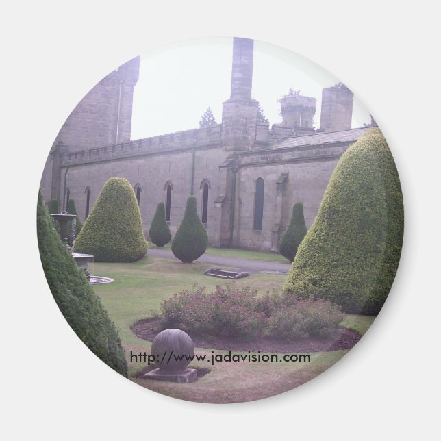 Íman Castelo em Alton Towers (Frente)