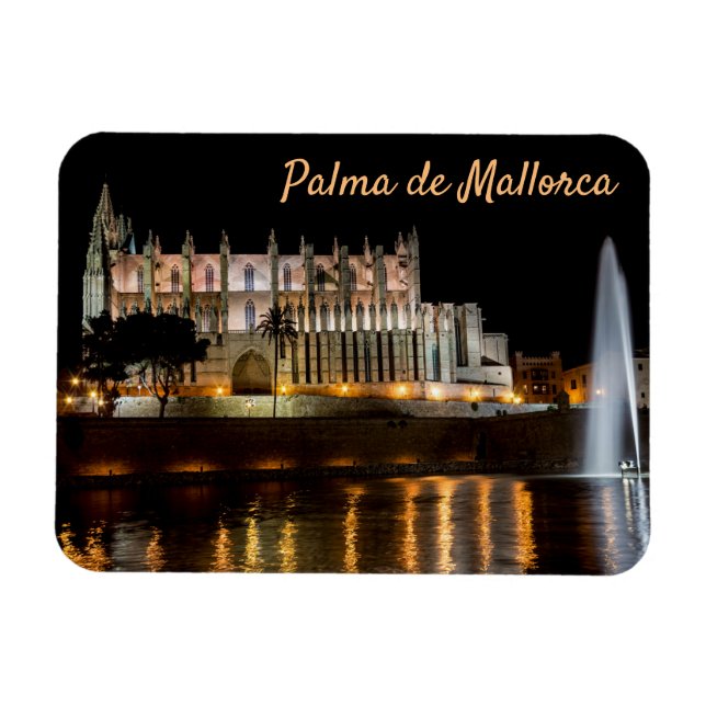 Íman Catedral de Palma de Maiorca à noite - Espanha (Horizontal)