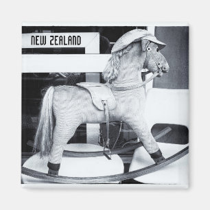 Íman Cavalo de Rocking, Nova Zelândia BW (Imã de gela