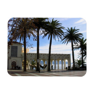 Íman Cavalo E Carruagem Na Promenade Em Nerja, Espanha