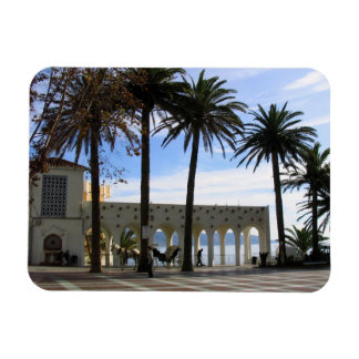 Íman Cavalo E Carruagem Na Promenade Em Nerja, Espanha