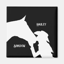 Cavalo e garota beijam Cowgirl oeste