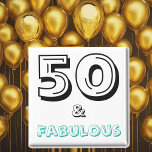 Íman Celebração de 50 e 50 anos fabulosa de aniversário<br><div class="desc">Você está pronto para celebrar a fabulosidade de 50? O nosso Magnet de Celebração de 50 e 50 Anos Fabuloso é a forma perfeita de comemorar as suas celebrações de festa de aniversário de 50 anos! Este ímã de texto da tipografia moderna proclama corajosamente "Cinquenta e Fabuloso" em azul-turquesa preto...</div>