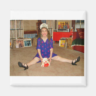 Íman Celebrando Ano Novo Com Meu Brinquedo Cantante