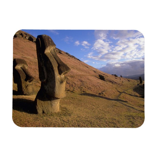 Íman Chile, Ilha de Páscoa. Encosta com Moai (Horizontal)