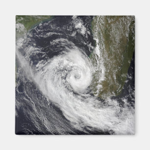 Íman Ciclone tropical Izilda