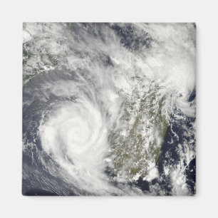 Íman Ciclones tropicais Eric e Fanele 2