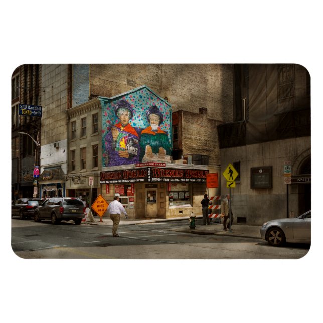 Íman Cidade - Pittsburg, PA - Wiener World (Horizontal)