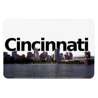 Íman Cincinnati Skyline com Cincinnati no Céu