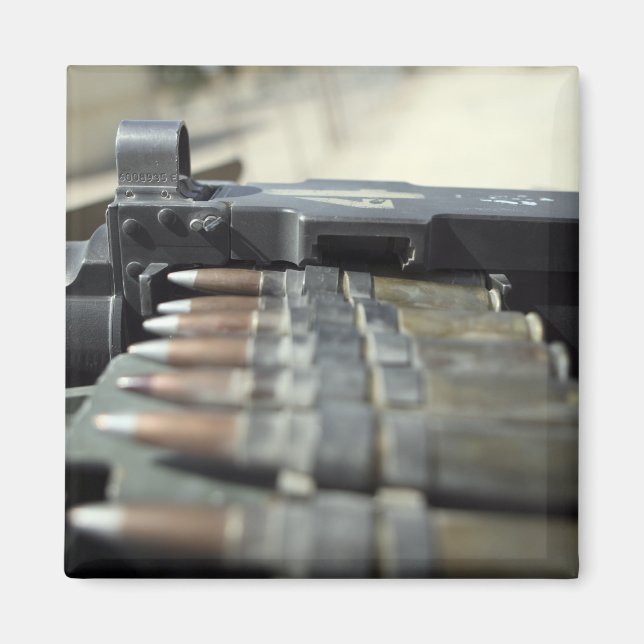 Íman Cinquenta metralhadoras de calibre 5 (Frente)