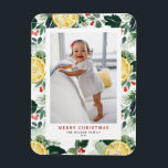 Íman Citrus e Winter Greenery - Foto de Natal<br><div class="desc">Feliz Natal! Dê cartões de natal quentes à sua família e amigos com este ímã fotográfico personalizável de fotos de Natal. Apresenta um padrão botânico de cor d'água de citros, fatias de limão, verde e sagrado. Personalize este ímã de fotos de Natal com aquarela adicionando seus detalhes. Este ímã de...</div>