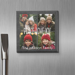Íman Colagem de Fotos do Quadro de Chalkings de Férias<br><div class="desc">Use 4 fotos quadradas ou instagramas para fazer uma lembrança de Natal Merry única e tendenciosa. Se precisar mover alguma coisa,  clique no botão personalizar para fazer alterações.</div>