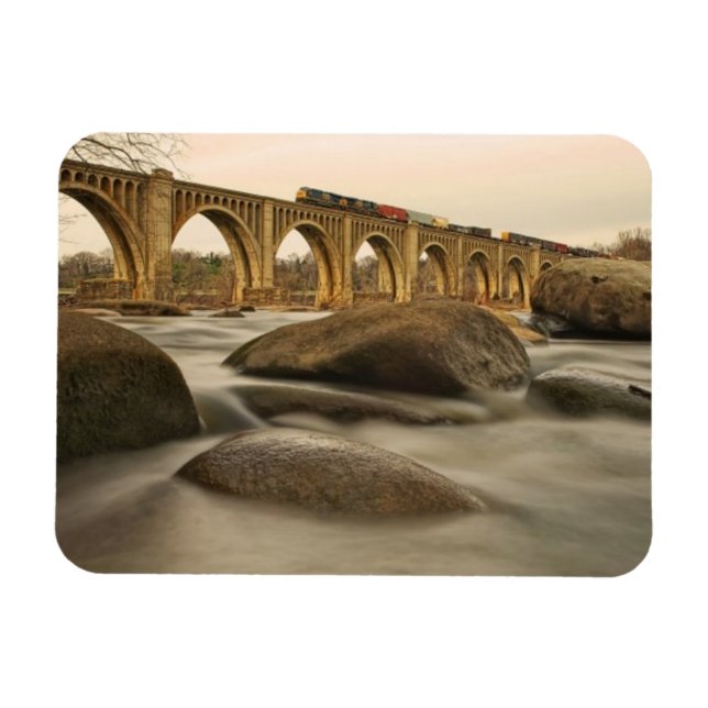 Íman Comboio sobre James River (Horizontal)