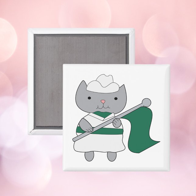 Íman Cor Guarda Verde e Branco (A cute magnet with a gray cat in a green & white color guard outfit.)