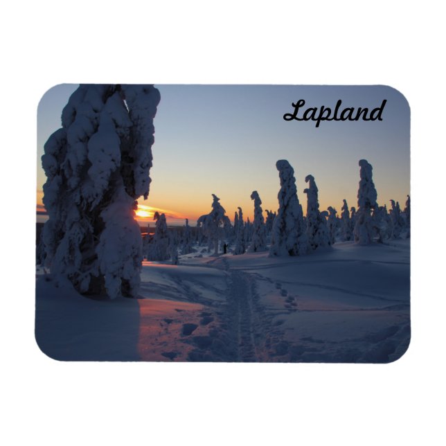 Íman Couché de soleil sur la forêt enneigée en Laponie (Horizontal)
