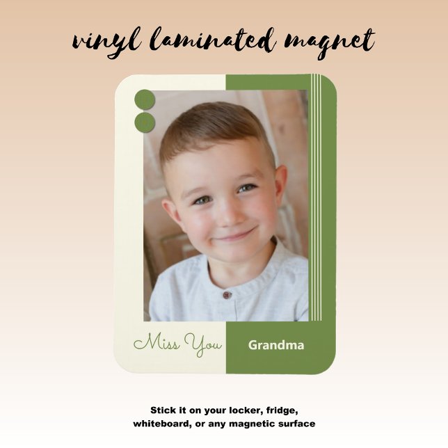 Íman Cream e verde sentem sua foto de vovó (Criador carregado)