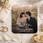 Íman Crie seu próprio cartão de agradecimento de casame<br><div class="desc">Crie seu próprio cartão de agradecimento de casamento com foto.
Ímã de foto elegante para agradecer aos seus convidados de casamento.
Você pode adicionar sua própria foto, texto e nomes.</div>